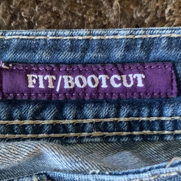 Vigoss boot cut jeans. Size 18 - Picture 5 of 6